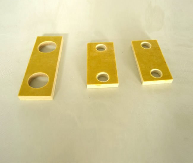 ӹ